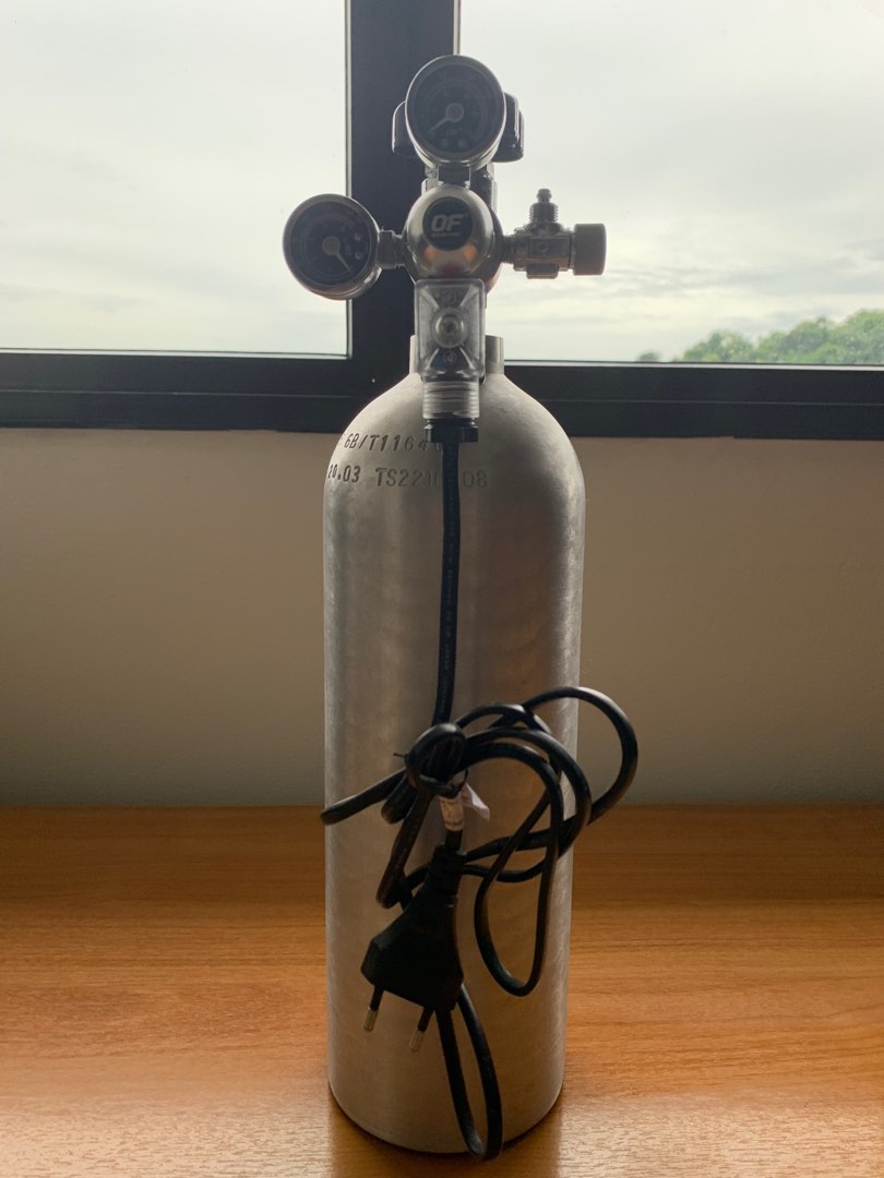 Aquarium CO2 Tank (Aqua Concept) w Ocean Free Regulator, Pet Supplies