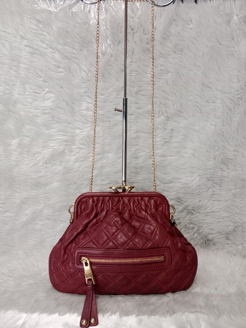 Authentic Marc Jacobs Chain Sling Bag, Women's Fashion, Bags & Wallets