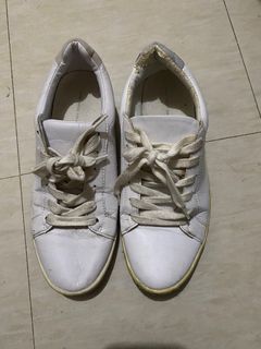 Authentic Zara Basic Collection white leather shoes