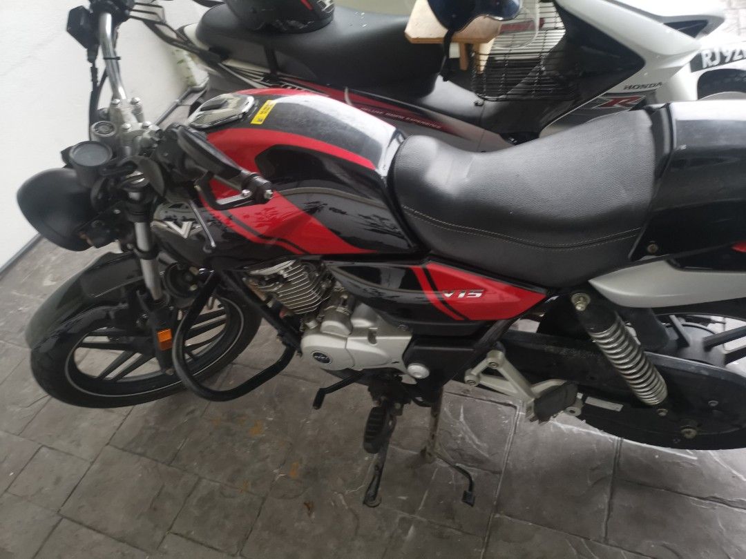 Bajaj store v15 2019