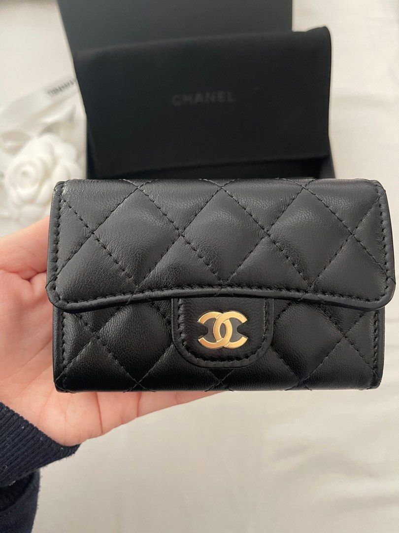 Chanel classic flap card holder (Lambskin - Black gold), Luxury, Bags &  Wallets on Carousell