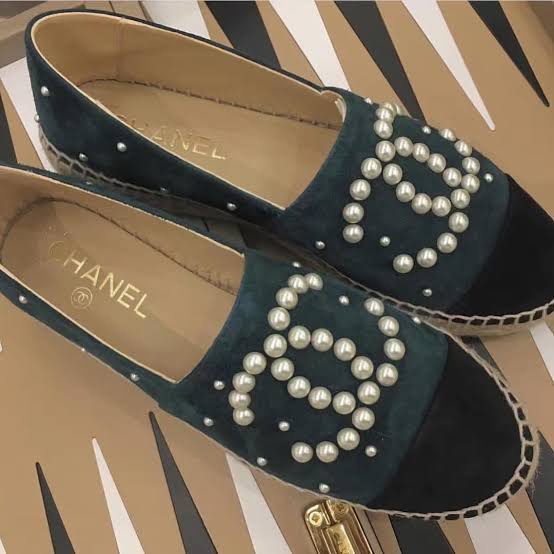 CHANEL ESPADRILLES, Women's Fashion, Footwear, Loafers on Carousell