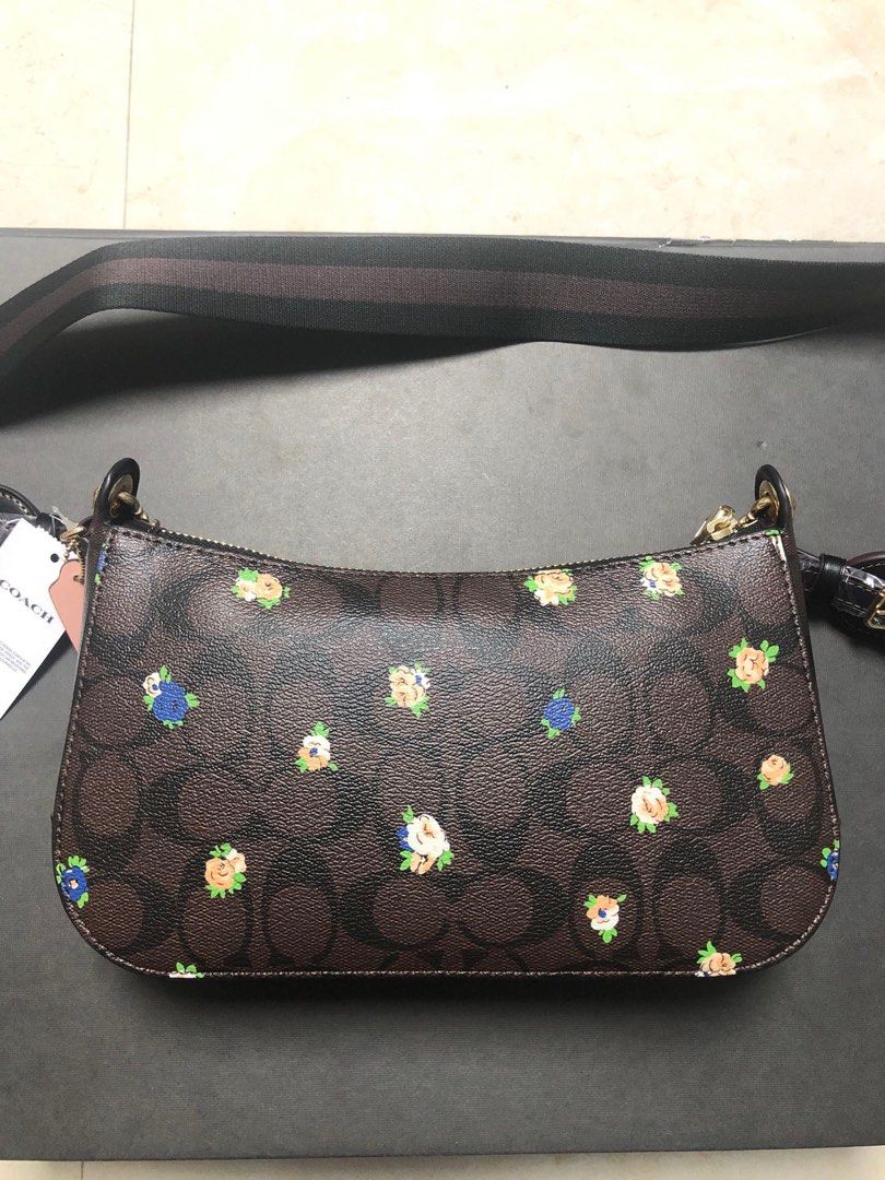 Authentic Coach Sling Bag –