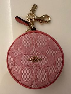 (Category: ) located in . Submitted by yayalb (Listing ID 1194754426, Image 1). Description: .