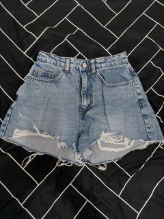 (Category: ) located in . Submitted by jamiallover (Listing ID 1194949573, Image 1). Description: .