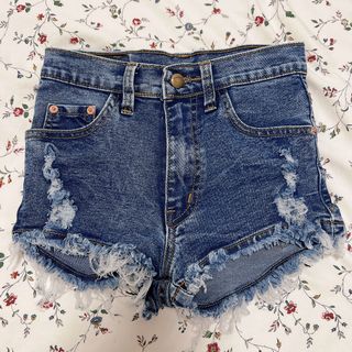 (Category: ) located in . Submitted by idkidrk (Listing ID 1194942373, Image 1). Description: .