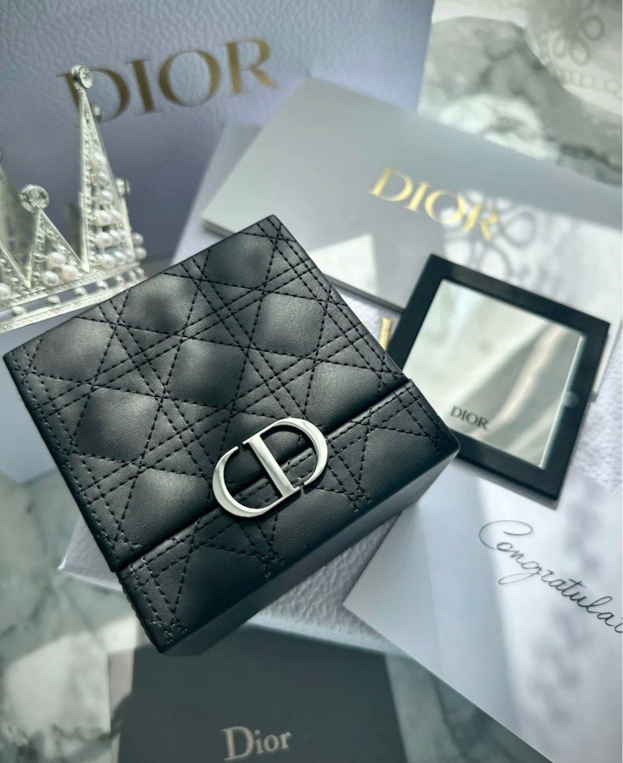 Set Son Dior Rouge Limited Edition 4 Màu Kèm Clutch thời trang