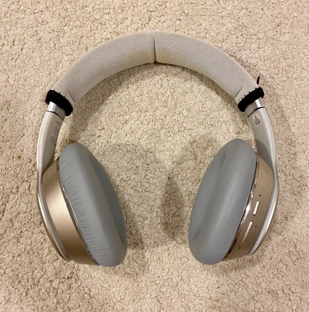 Edifier foldable wireless discount headphones with mic w820bt