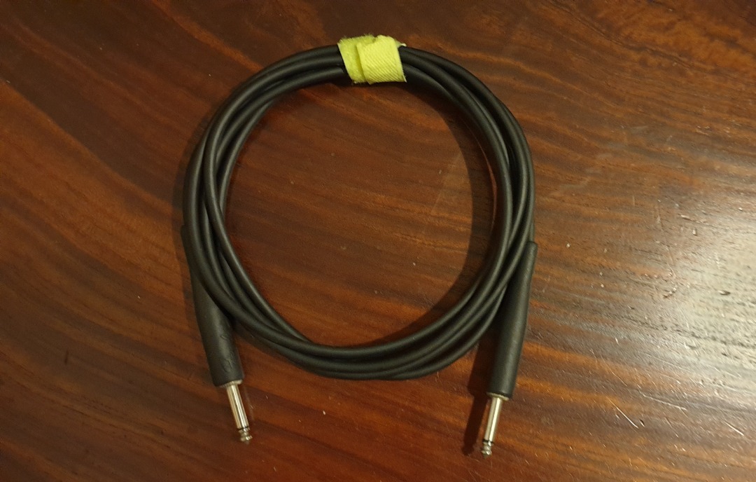 FENDER Professional OFC Noiseless Instrument Cable 10 ft, Hobbies