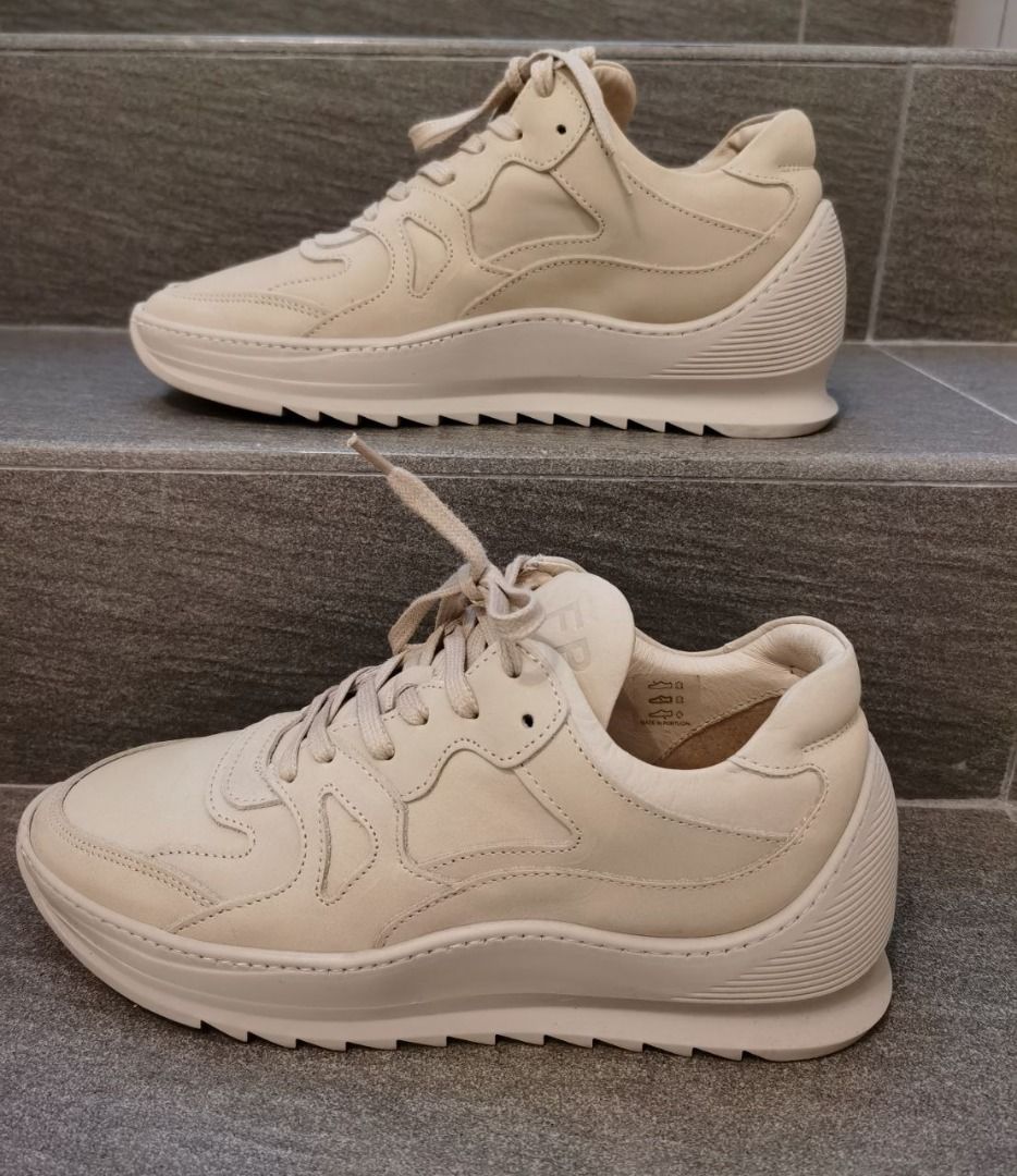 Filling pieces heel cap shop