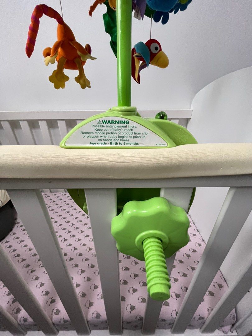 Fisher Price Rainforest Peekaboo Leaves Musical Mobile, Babies & Kids