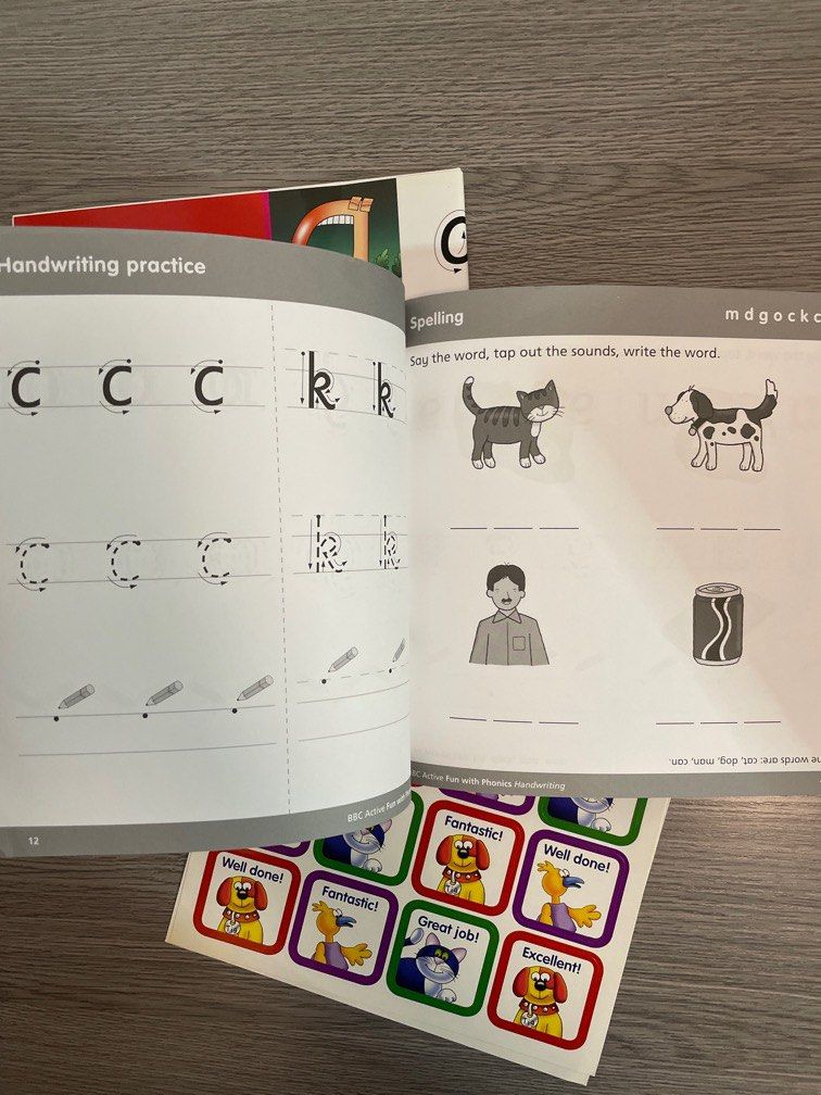 Fun with phonics handwriting, 興趣及遊戲, 書本 & 文具, 書本及雜誌 補充練習 Carousell