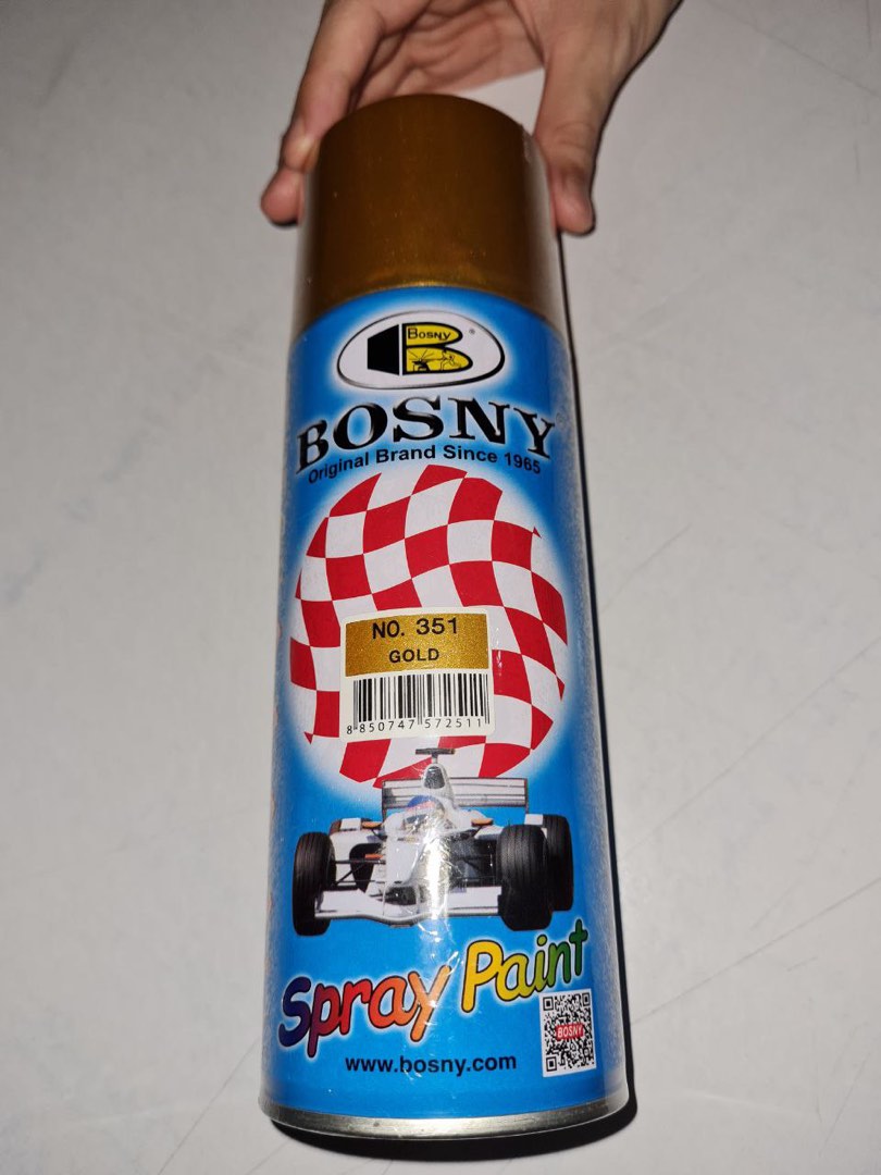 Gold spray paint, Hobbies & Toys, Stationary & Craft, Craft Supplies & Tools on Carousell