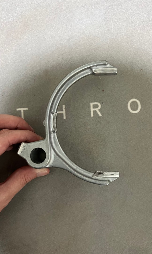 GTR R35 3rd / 5th Shift Fork, Car Accessories, Accessories on Carousell