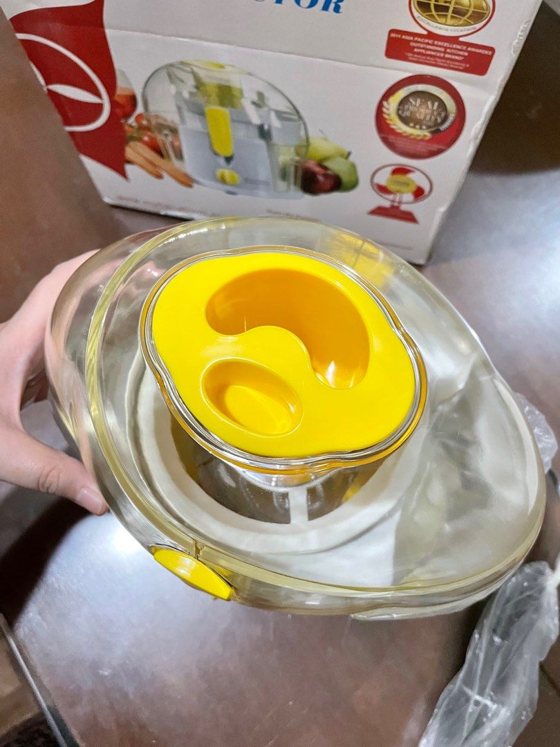 Hanabishi Juice Extractor, TV & Home Appliances, Kitchen Appliances