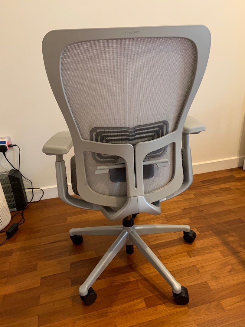 Haworth Zody Office / Study Chair, Furniture & Home Living, Furniture