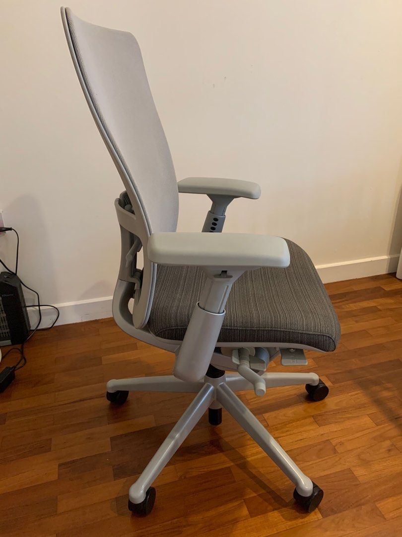 Haworth Zody Office / Study Chair, Furniture & Home Living, Furniture