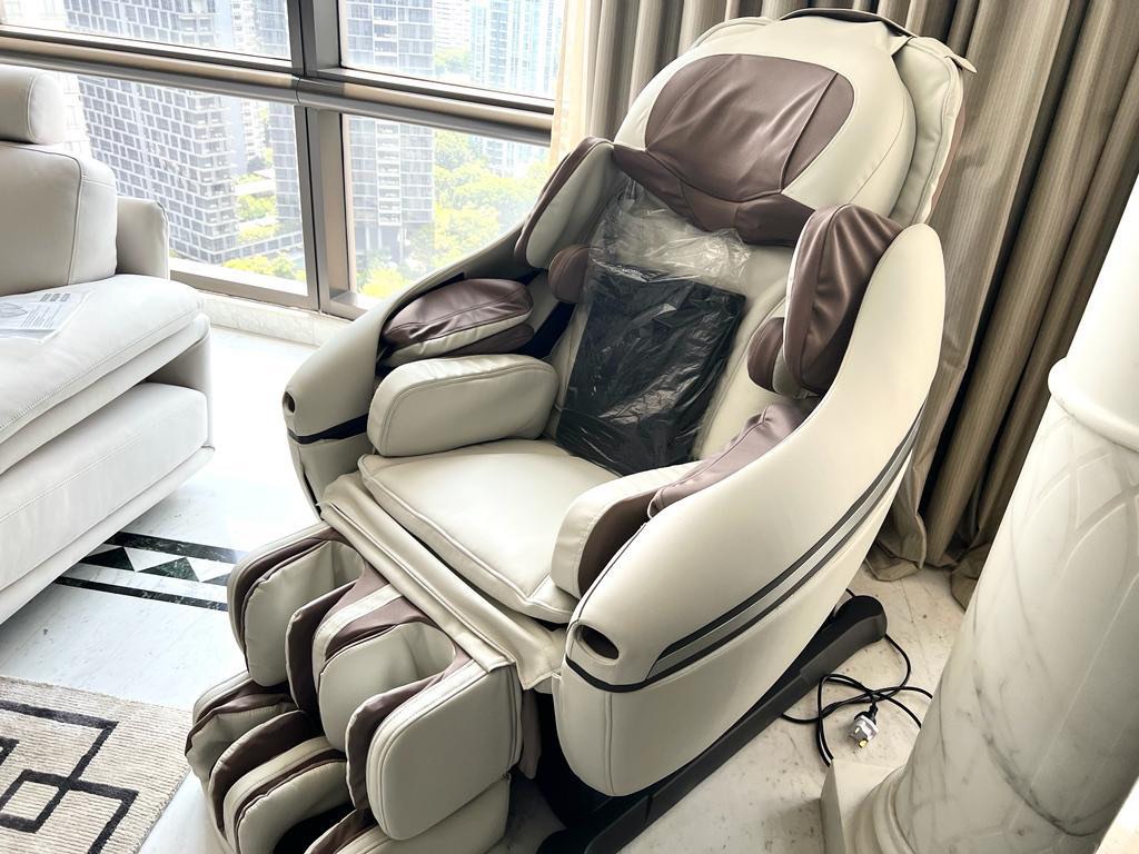Inada dreamwave series reclining massage hotsell chair