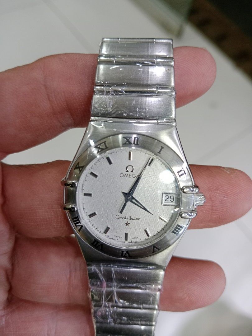 Jam Omega original Barang Mewah Jam Tangan di Carousell