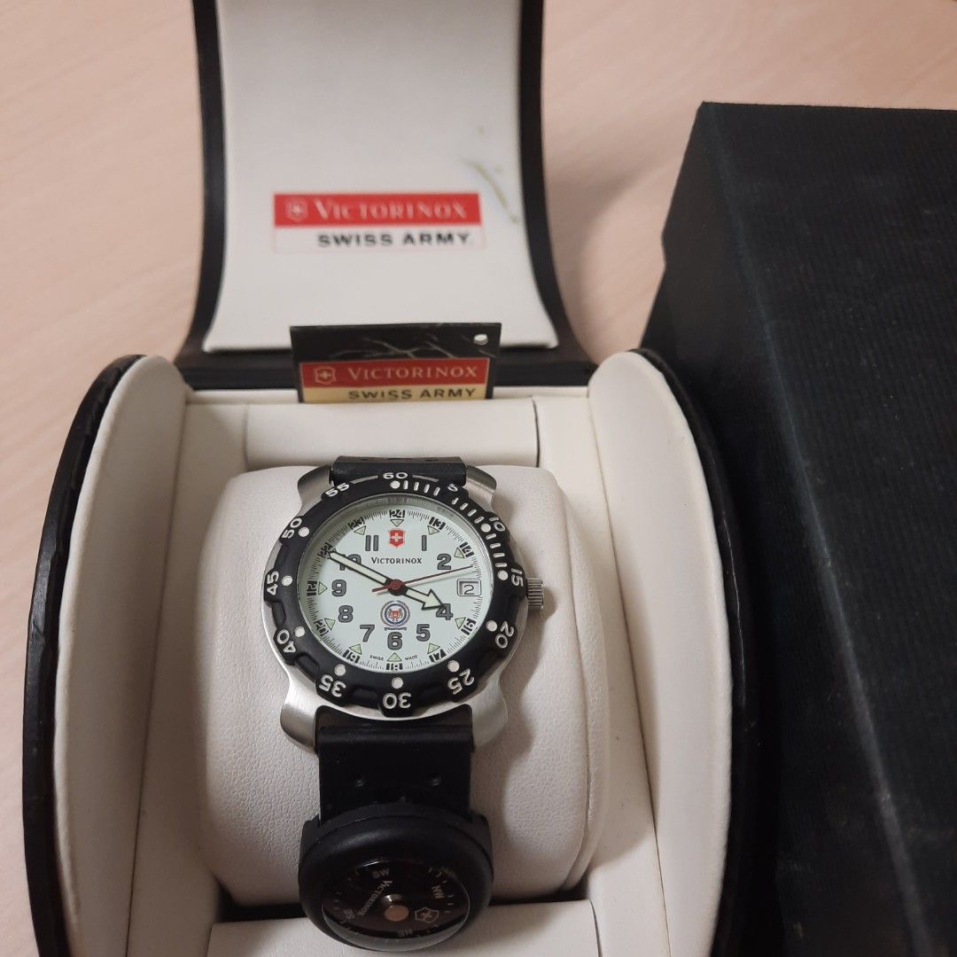 Jam victorinox swiss army original discount