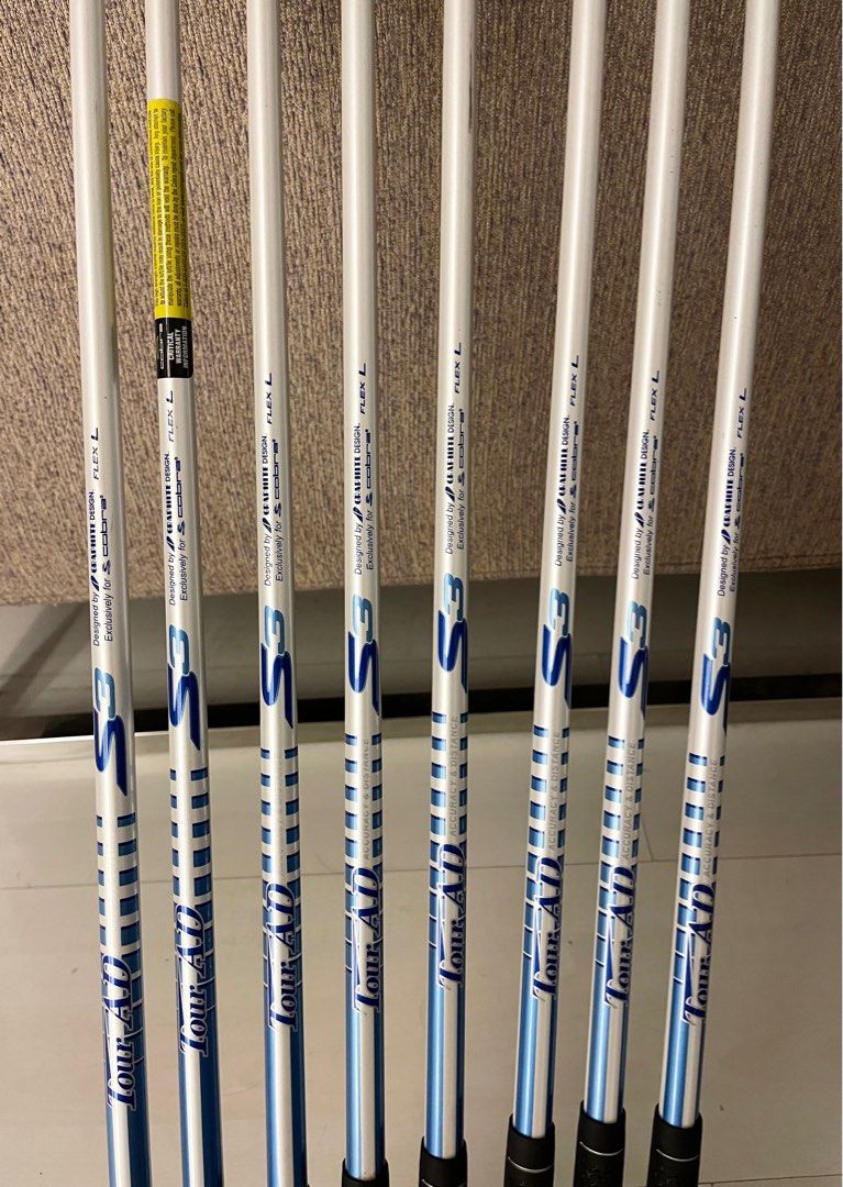 Ladies Cobra Golf Club Set with full Iron set, Driver, Wood, Daiwa