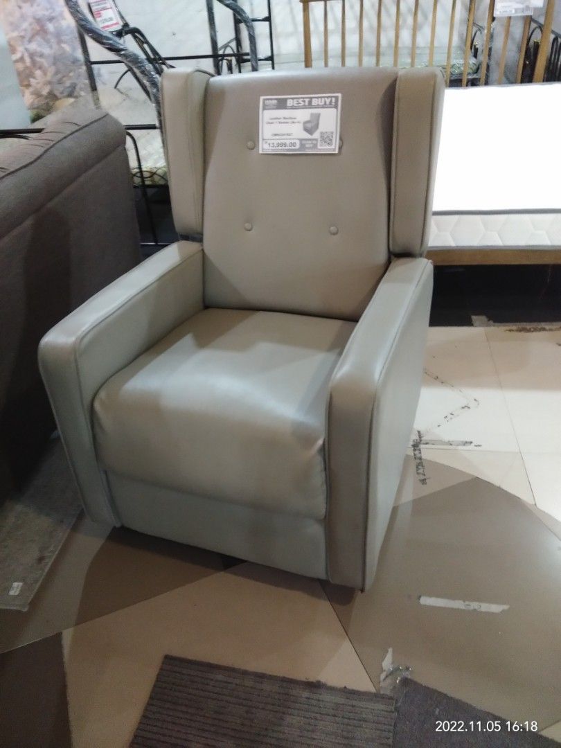 Leather recliner chair 1 seater Mode of payment Cash Gcash Card BDO
