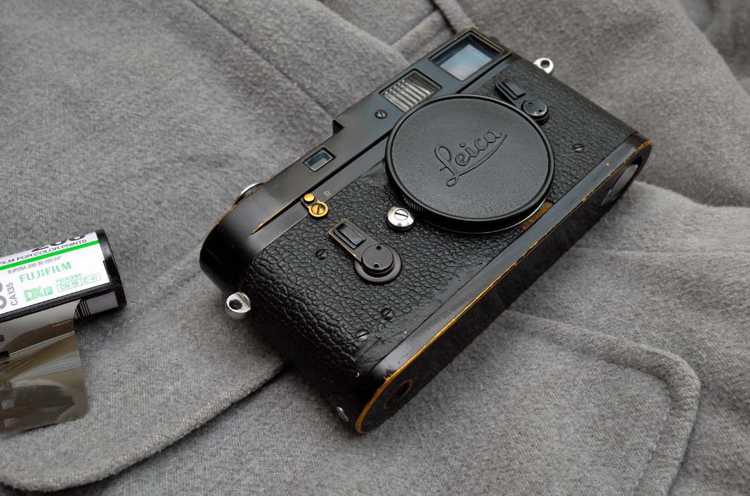 Leica M4 Original Black Paint with nice brassed patina