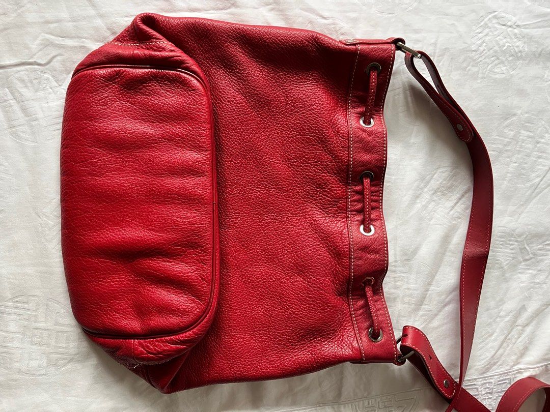 Longchamp Red Bucket Bag (Category: Luxury Bags & Wallets) located in Manila. Submitted by camillevanille (Listing ID 1194811114, Image 2). Description: Bought in Singapore Authentic .