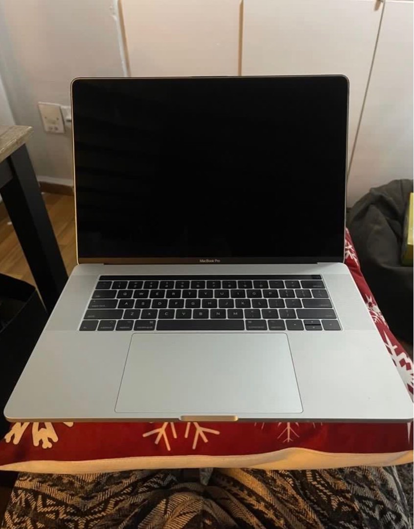 Macbook Pro 15inch Top of the line specs Pristine Condition, Computers