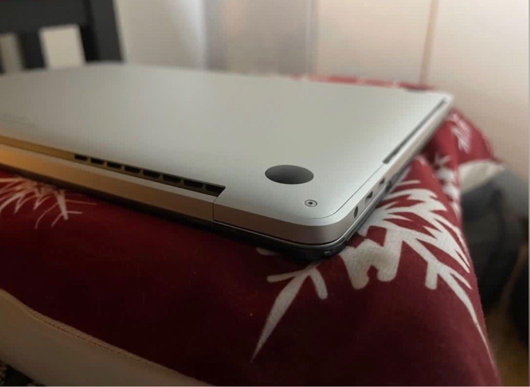 Macbook Pro 15inch Top of the line specs Pristine Condition, Computers