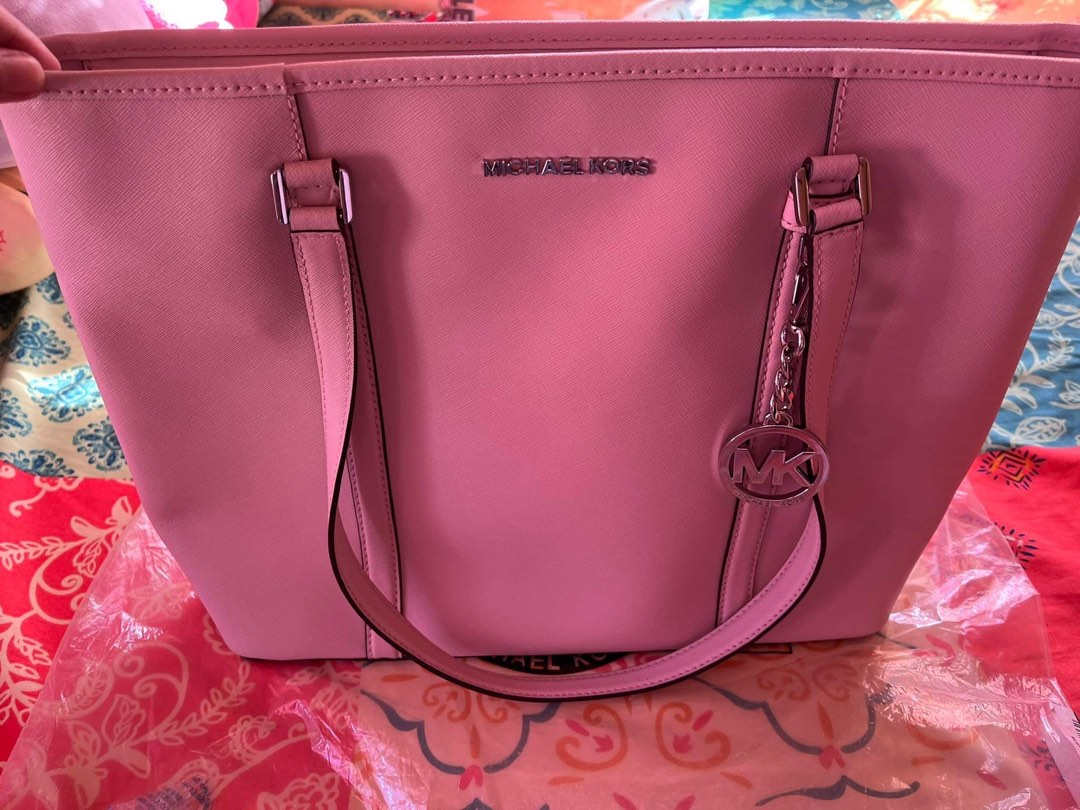 Michael Kors Tote Bag Original, Luxury, Bags & Wallets on Carousell
