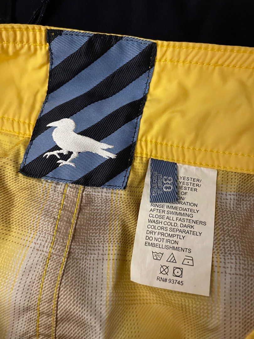 Modern amusement board shorts store