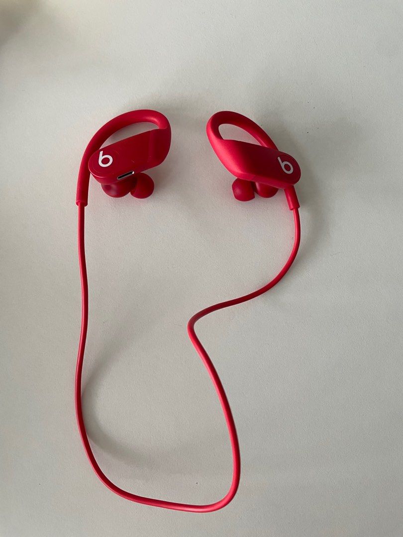 Powerbeats high performance red top