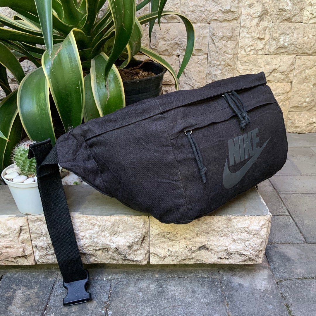 Nike best sale tech tasje