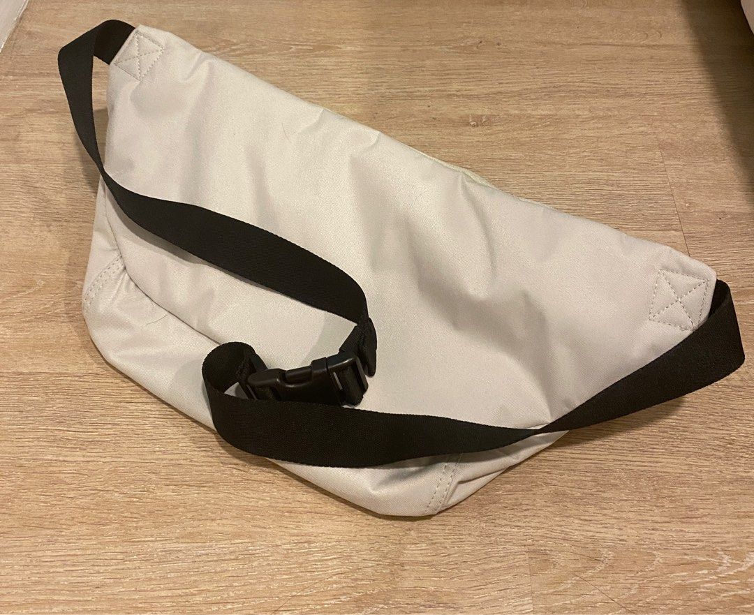 Nike tech waist bag white discount