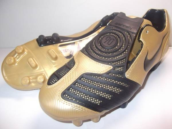 nike total 90 strike