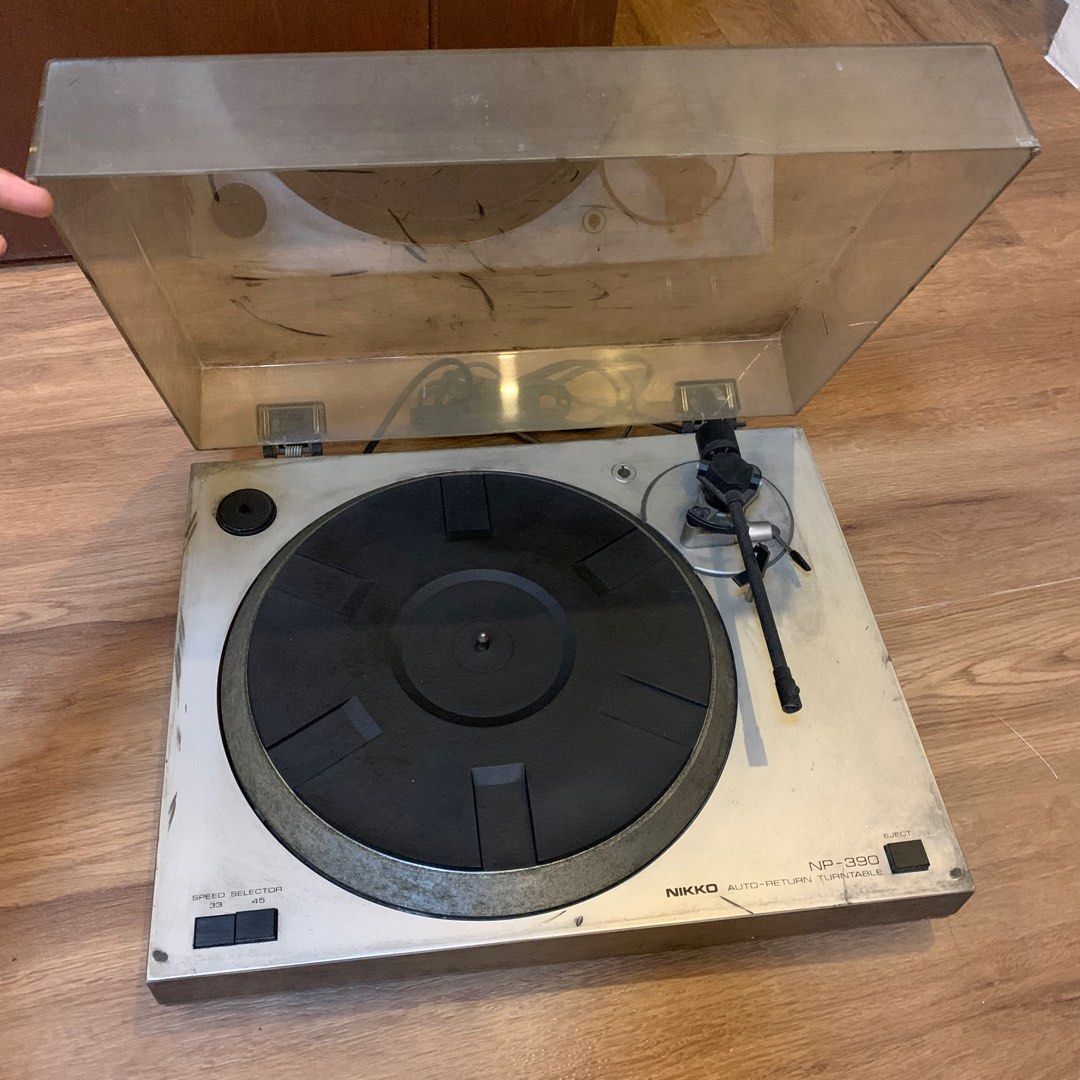 NP390 Nikko Auto return turntable / vintage vinyl player, Hobbies