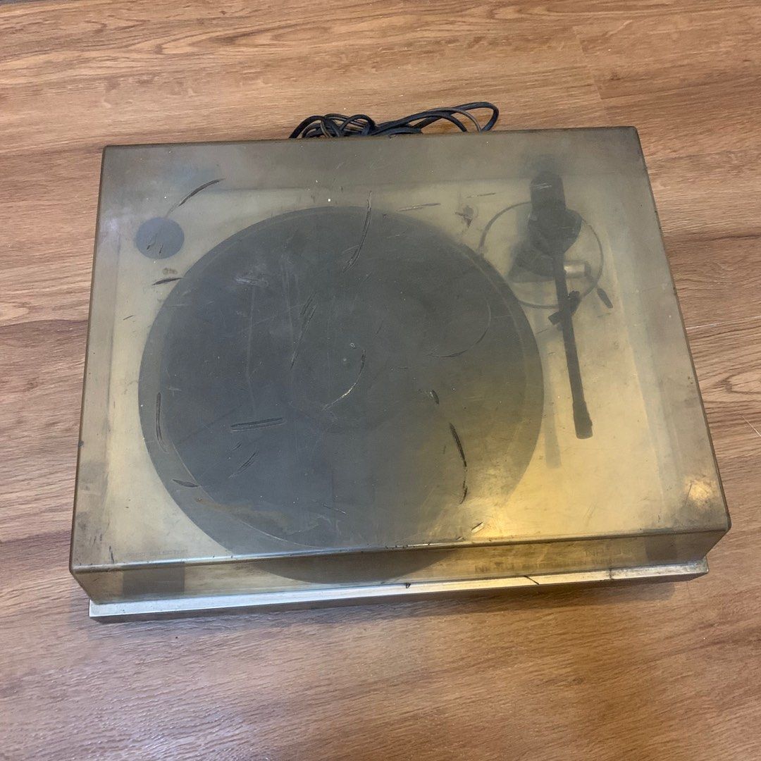 NP-390 Nikko Auto return turntable / vintage vinyl player (Category: Portable Music Players) located in Paranaque City. Submitted by TrendyBoutique.ph (Listing ID 1194756701, Image 2). Description: .
