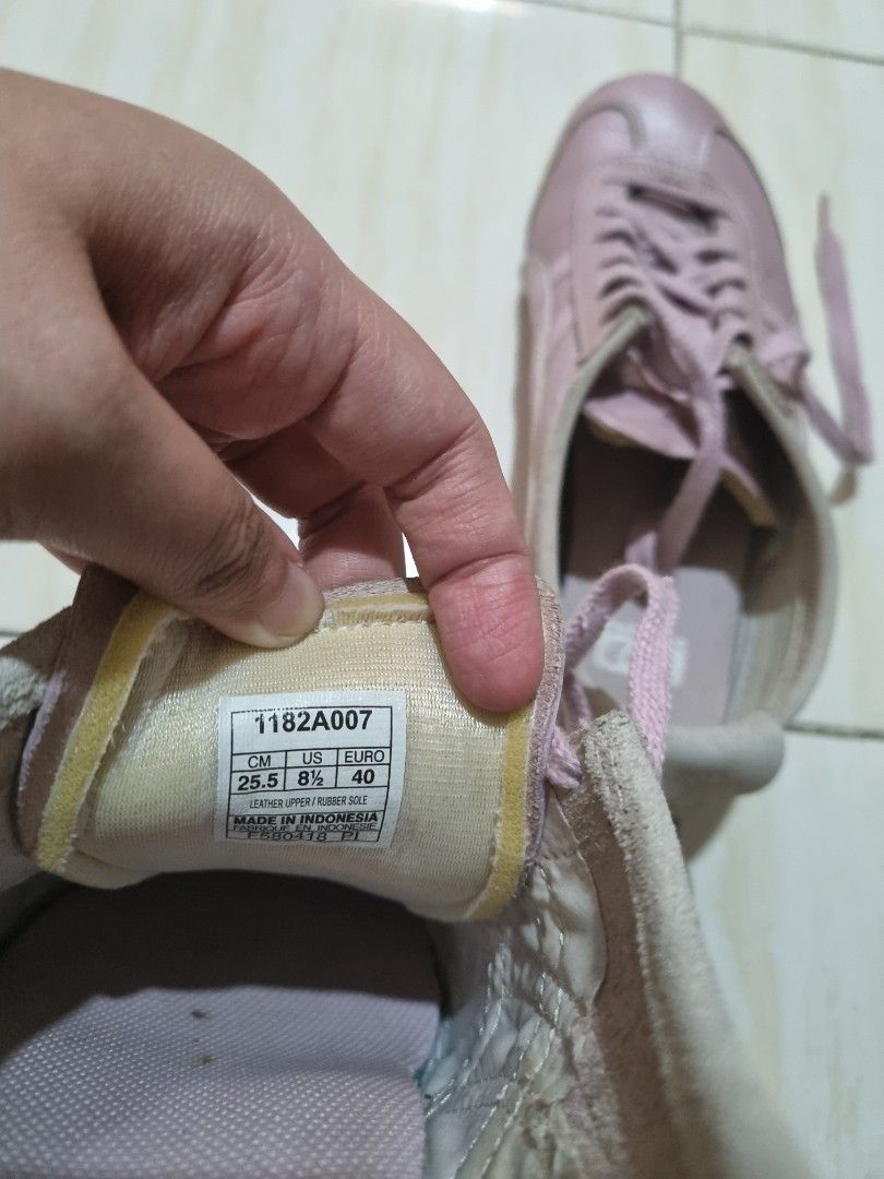 onitsuka pink