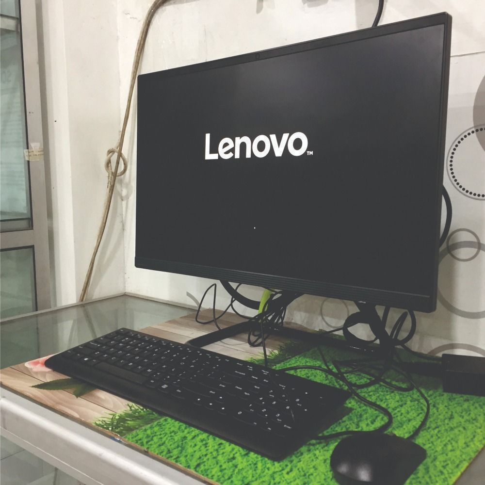 Pc Aio Lenovo Ideacentre 3 I7 Gen 10 Layar 24 Fhd Ips Dual Vga Lancar