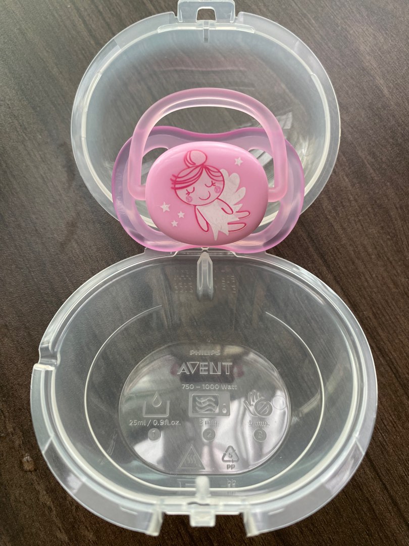 Philips Avent Ultra Air Pacifier with Travel Case, Babies & Kids, Nursing & Feeding, Soothers