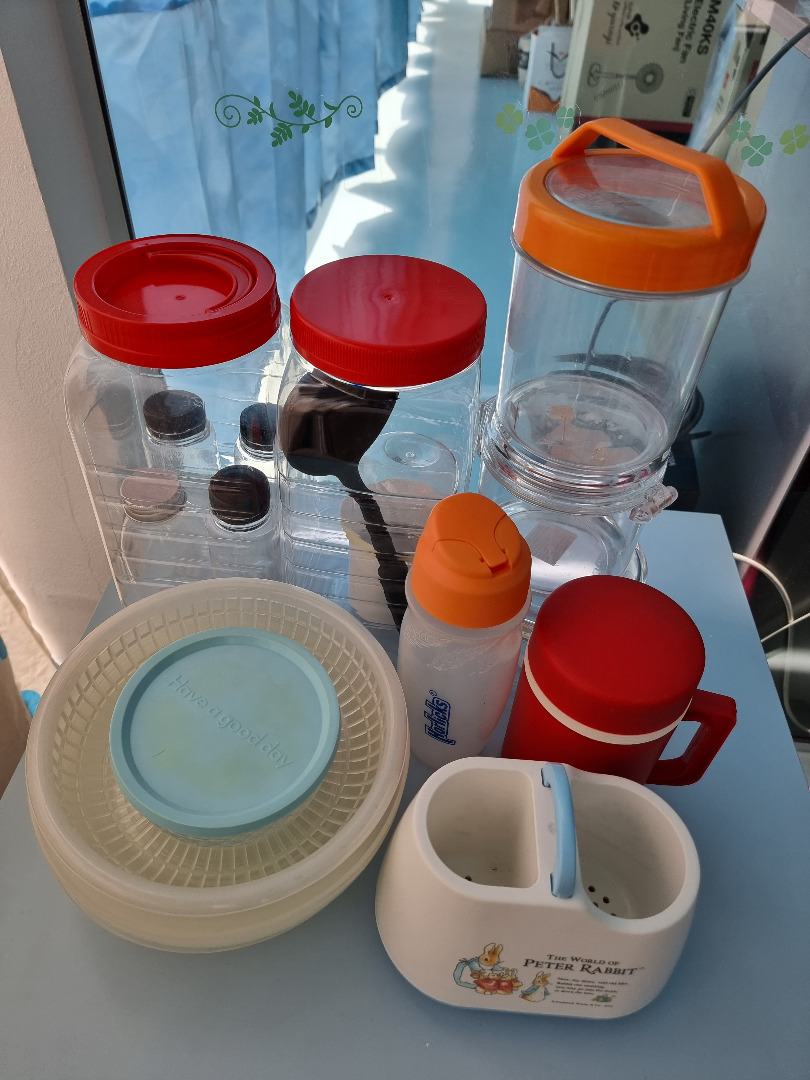 Plastic fork and spoon holder, thermal cup, microwave steamer bowl