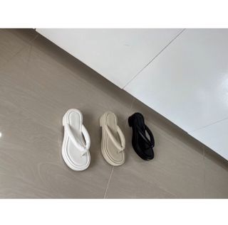 (Category: ) located in . Submitted by eastendclothes (Listing ID 1194863135, Image 1). Description: .
