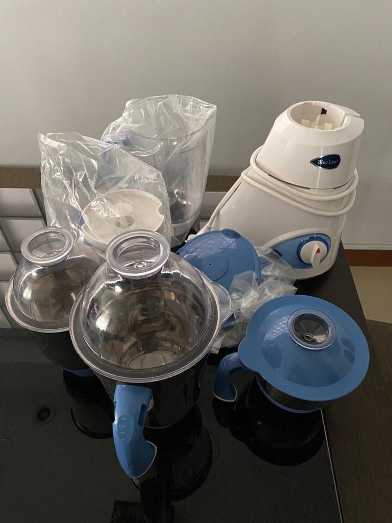 Preethi Blue leaf 750W with 4 Jars, TV & Home Appliances, Kitchen