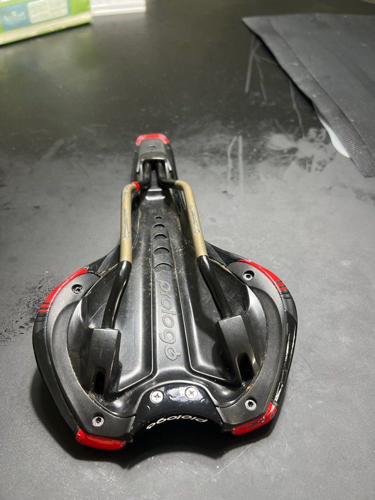 Prologo saddle, Sports Equipment, Bicycles & Parts, Parts & Accessories