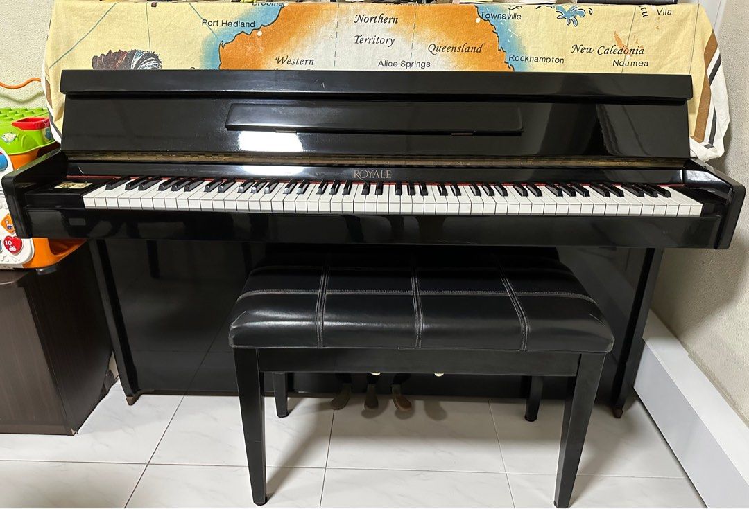 Royale Piano, Hobbies & Toys, Music & Media, Musical Instruments on