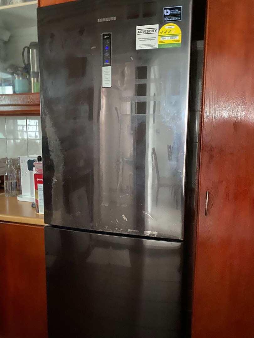 Samsung Fridge (with Bottom Freezer), TV & Home Appliances, Kitchen