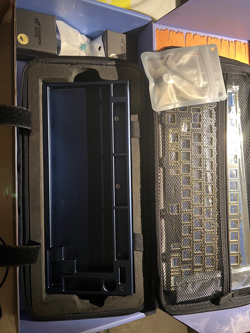Layout 75 R1 R2 Satisfaction 75 R2 keyboard kitset, 電腦&科技, 電腦周邊及配件, 電腦鍵盤及相關產品 - Carousell