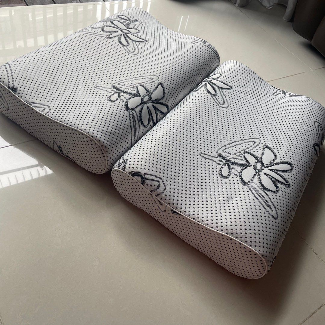 Seahorse latex like foam contour pillow Furniture Home Living
