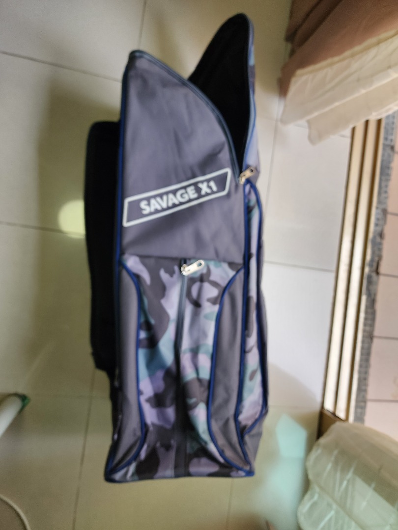 SG Savage X1 Cricket bag, Sports Equipment, Other Sports Equipment and Supplies on Carousell